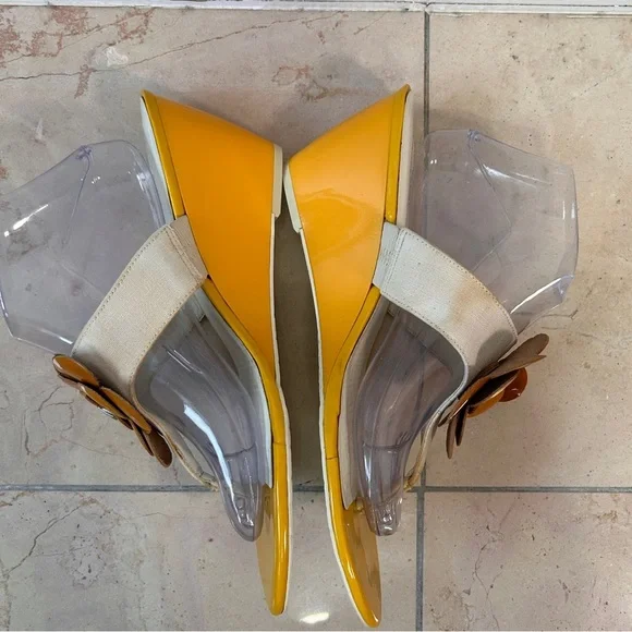 Rockport women’s size 11 Wedge Sandals with Orange Floral Accent Cruise Resort - Picture 3 of 10